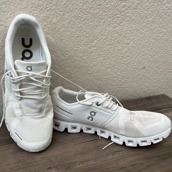 On Running Shoes On Cloud Running Cloud 5 All White Womens Running